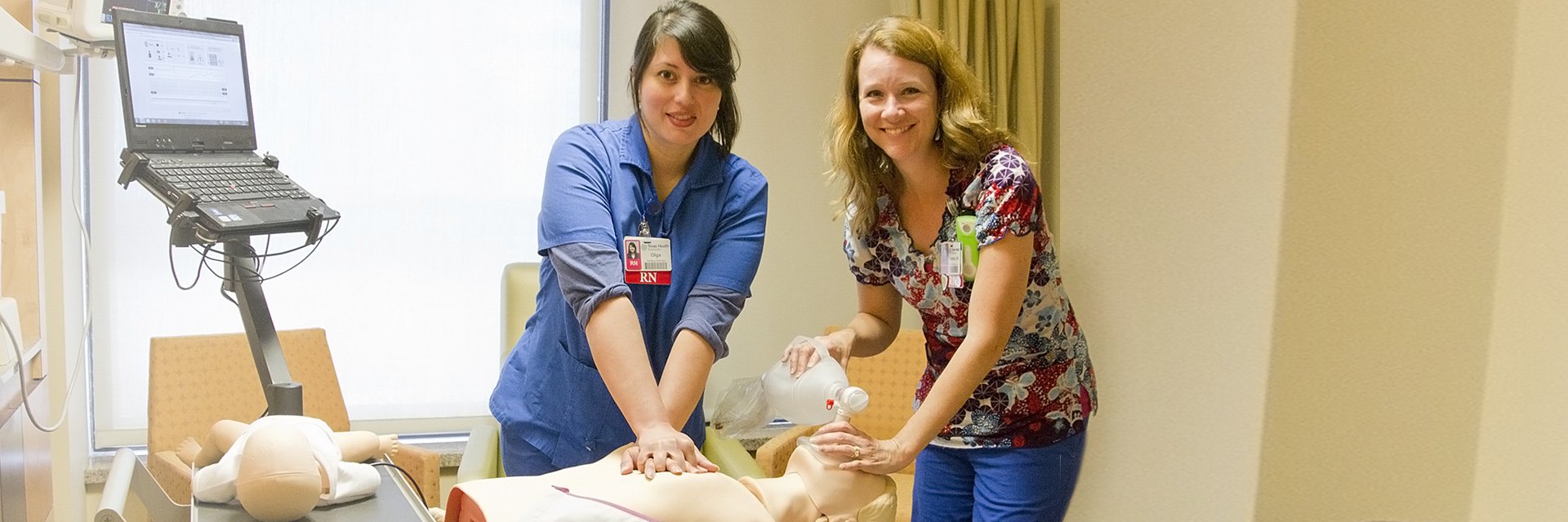 Nurses doing CPR