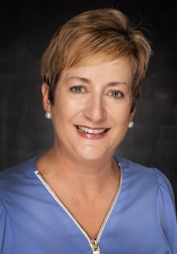 Gretchen Hunt, M.S.N., R.N., ACNS-BC, NEA-BC, Chief Nursing Officer, Texas Health Southwest
