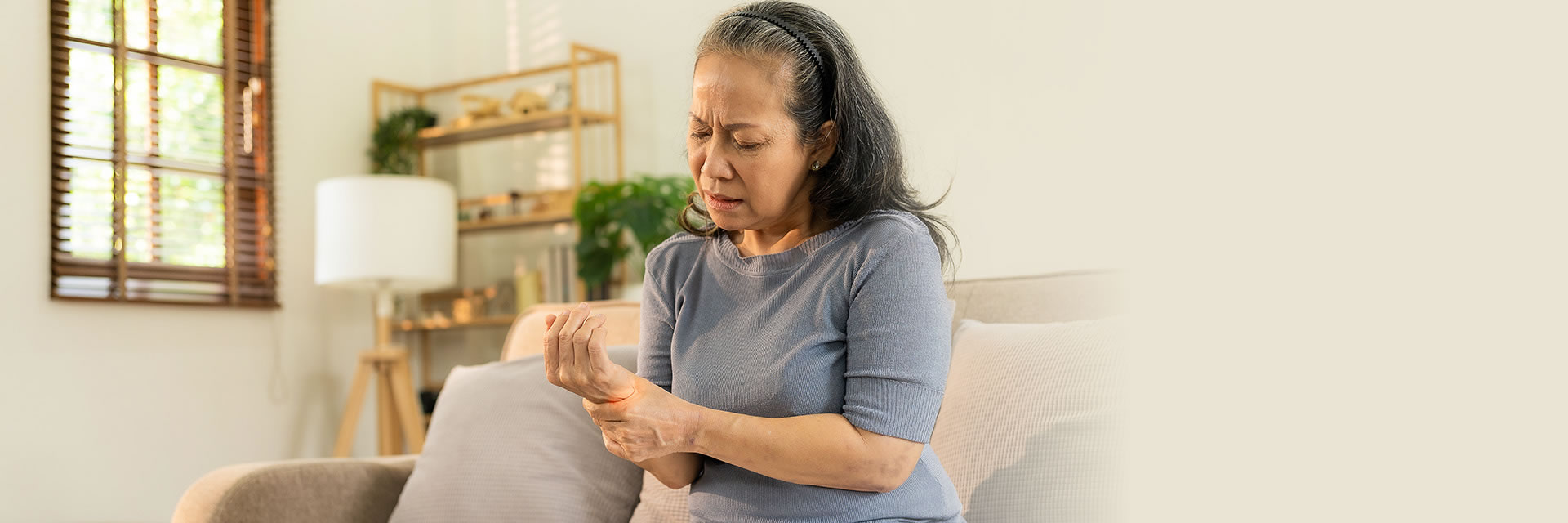 Woman with hand pain