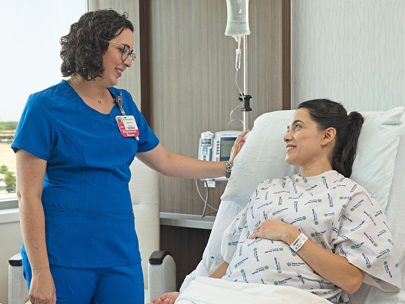 Pregnant patient with nurse