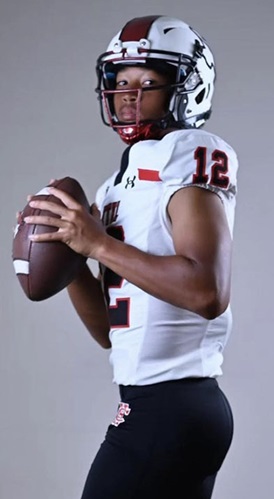 Quarterback Anthony Edwards 