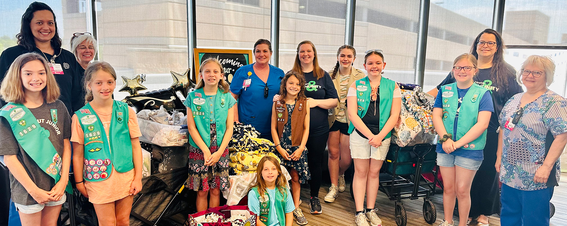 Girl Scouts at Texas Health Plano NICU